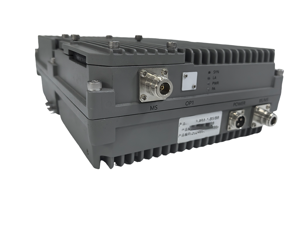  西峰三频手机信号接收器2000㎡